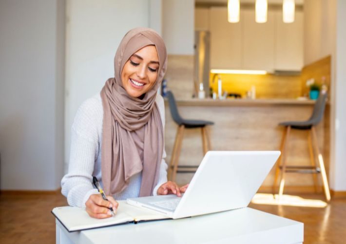 كيف تغير دور المرأة العربية في العقد الأخير؟