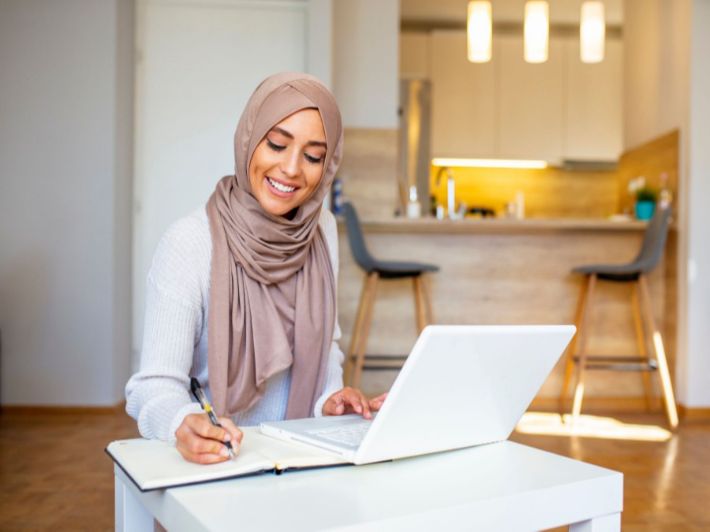 كيف تغير دور المرأة العربية في العقد الأخير؟